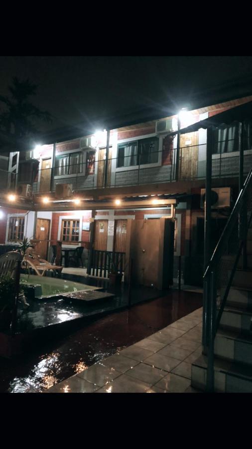 Hostel Nashe Puerto Iguazu Exterior photo